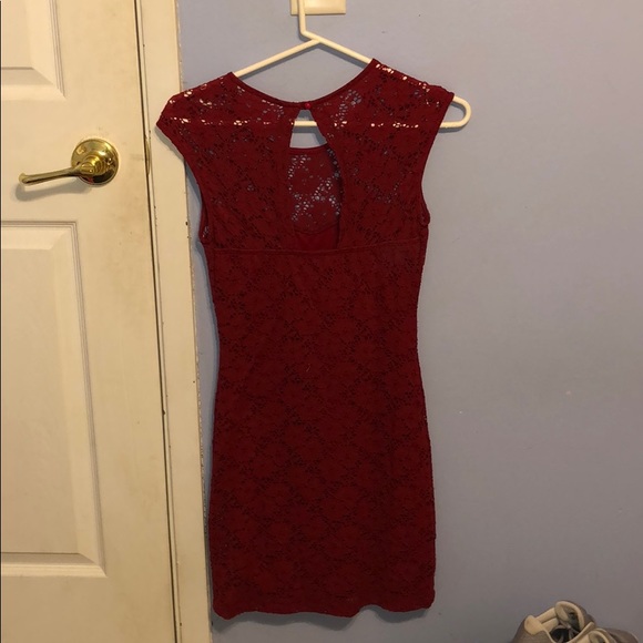 RED FORMAL DRESS - Picture 3 of 4